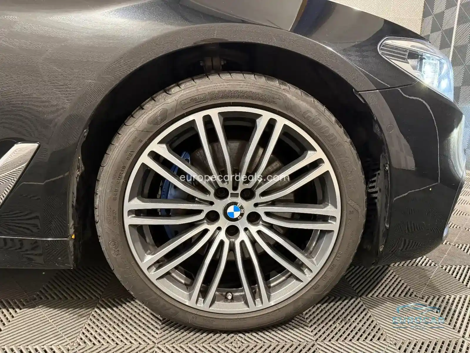 BMW 530