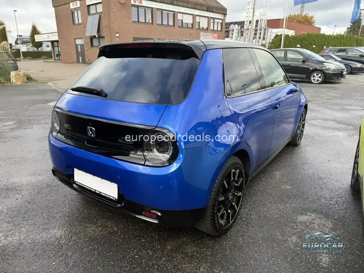 Honda e