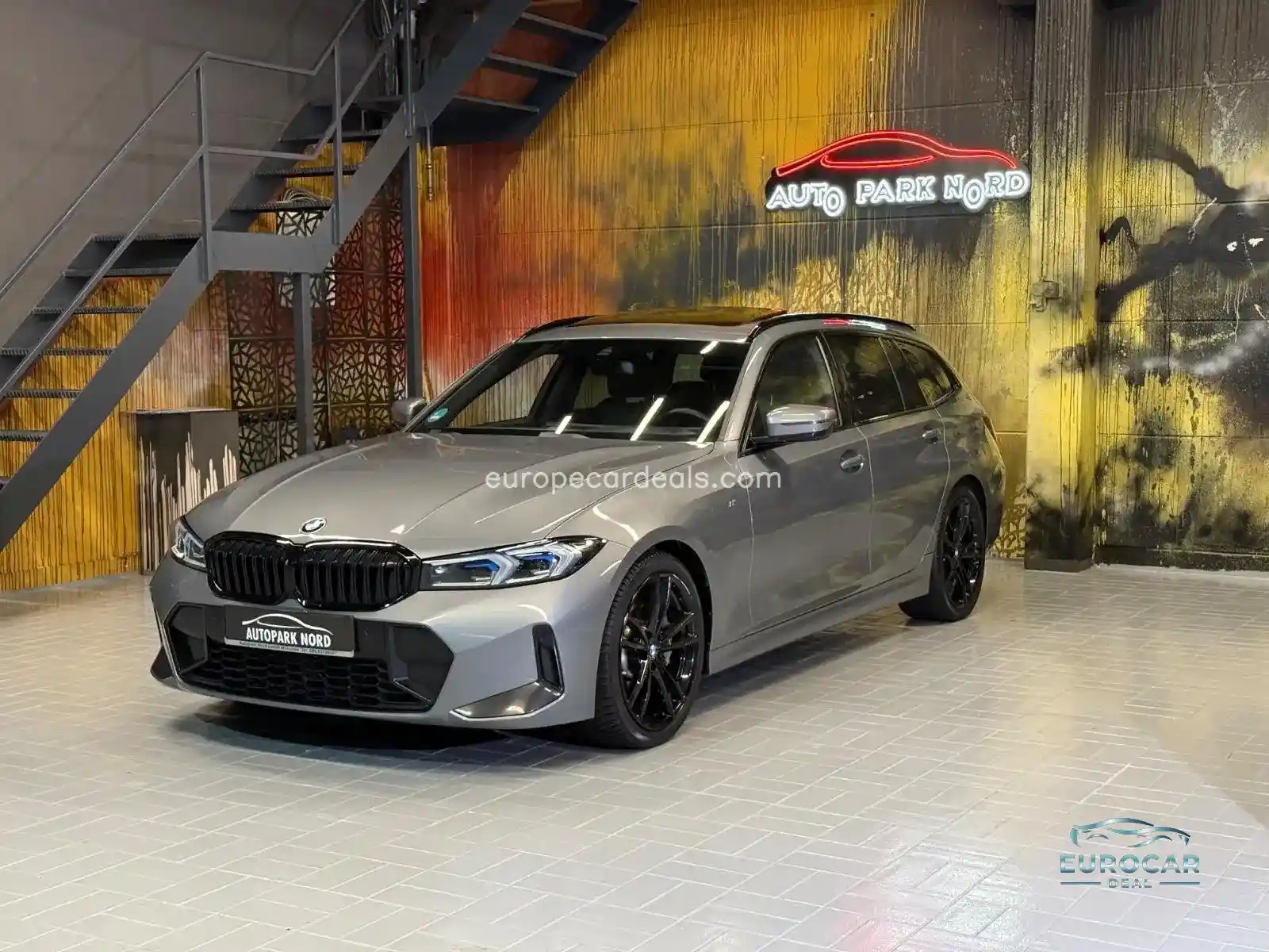 BMW 330