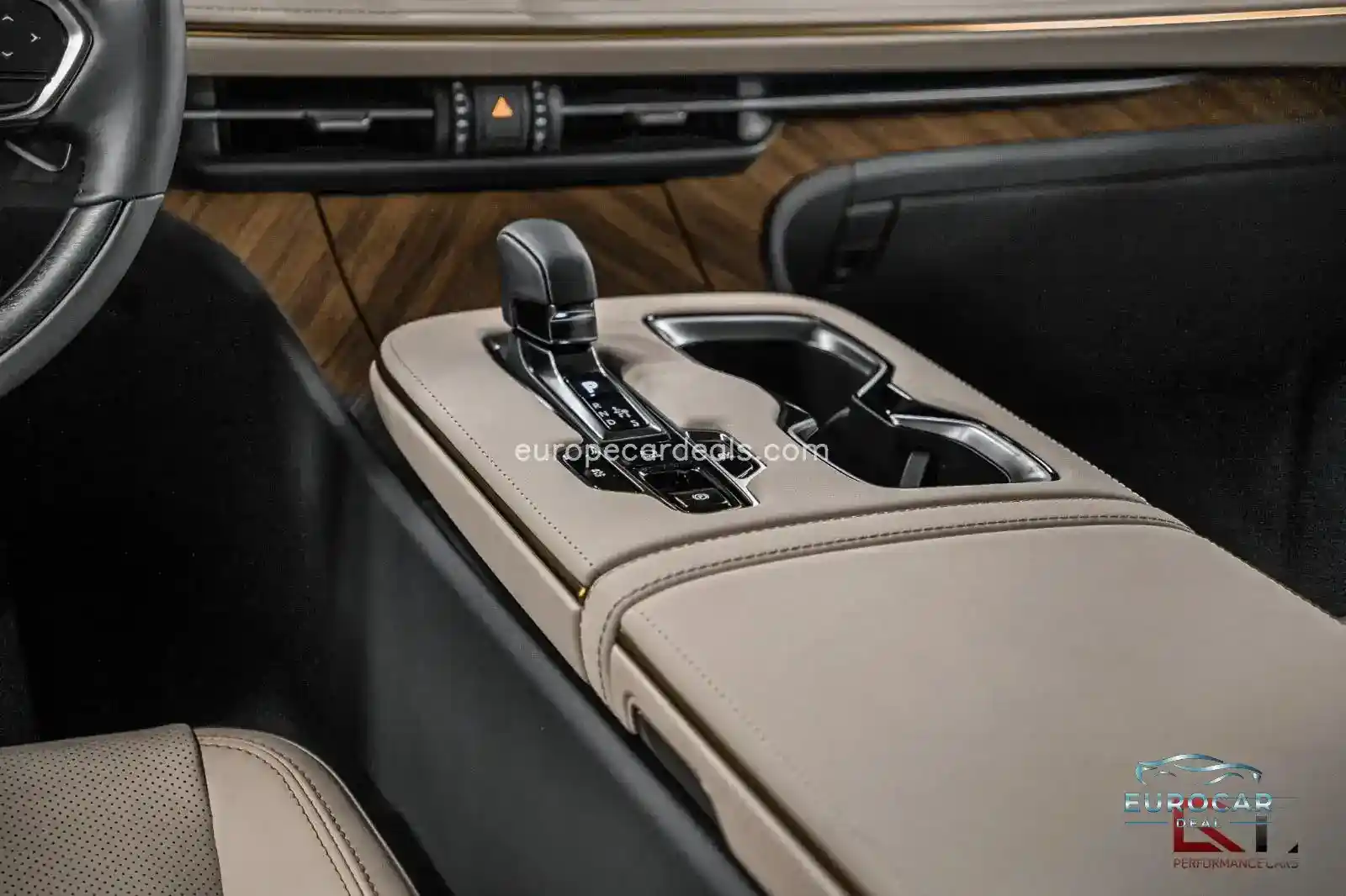Lexus LM