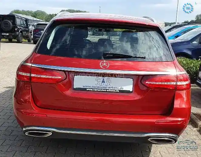 Mercedes-Benz E 200