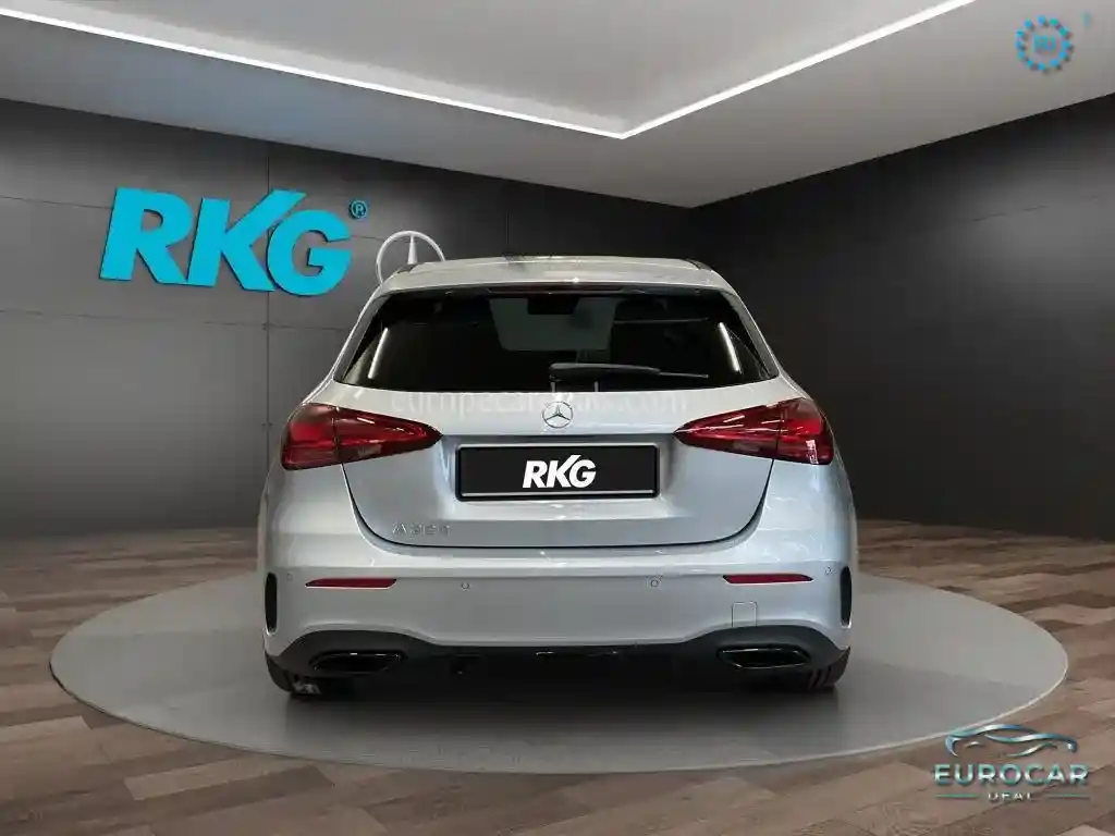 Mercedes-Benz A 200