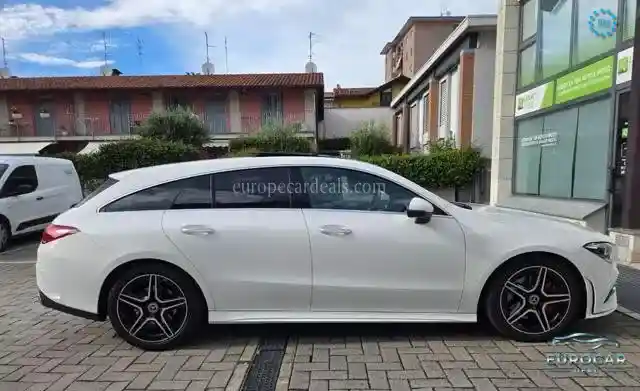 Mercedes-Benz CLA 200 Shooting Brake