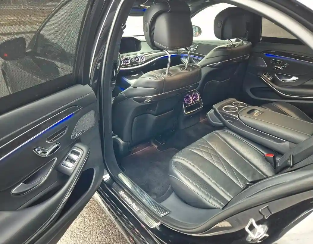 Mercedes-Benz S 560