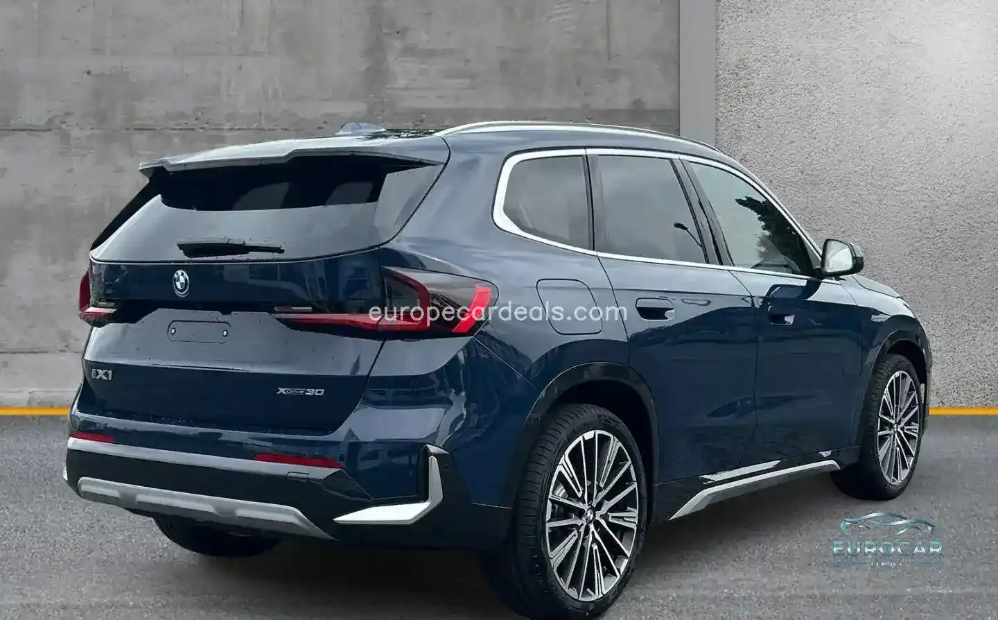 BMW iX1