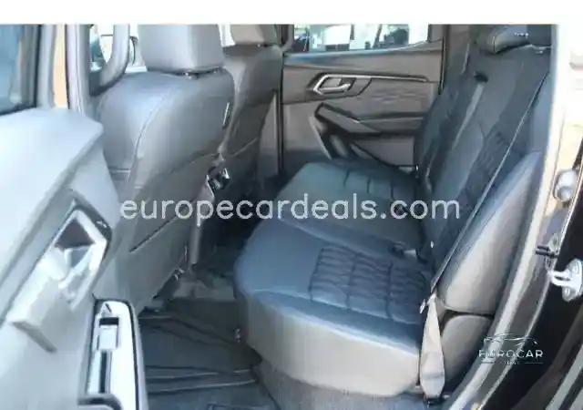 4×4 Double Cab V-CROSS Automatik
