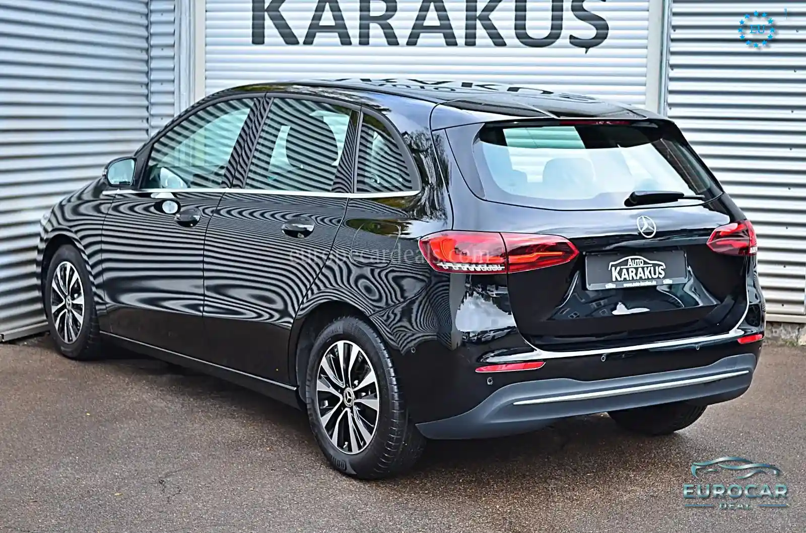 Mercedes-Benz B 200