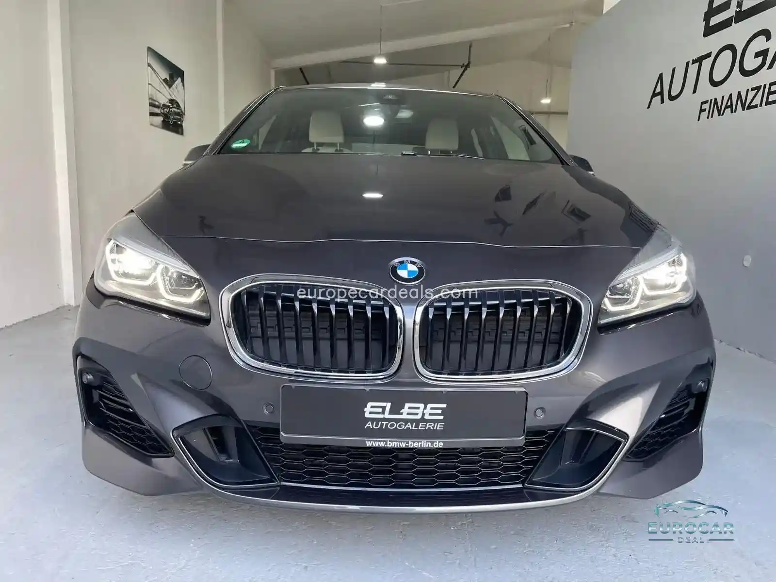 BMW 225