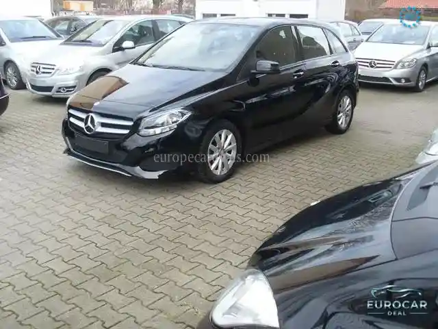 Mercedes-Benz B 200