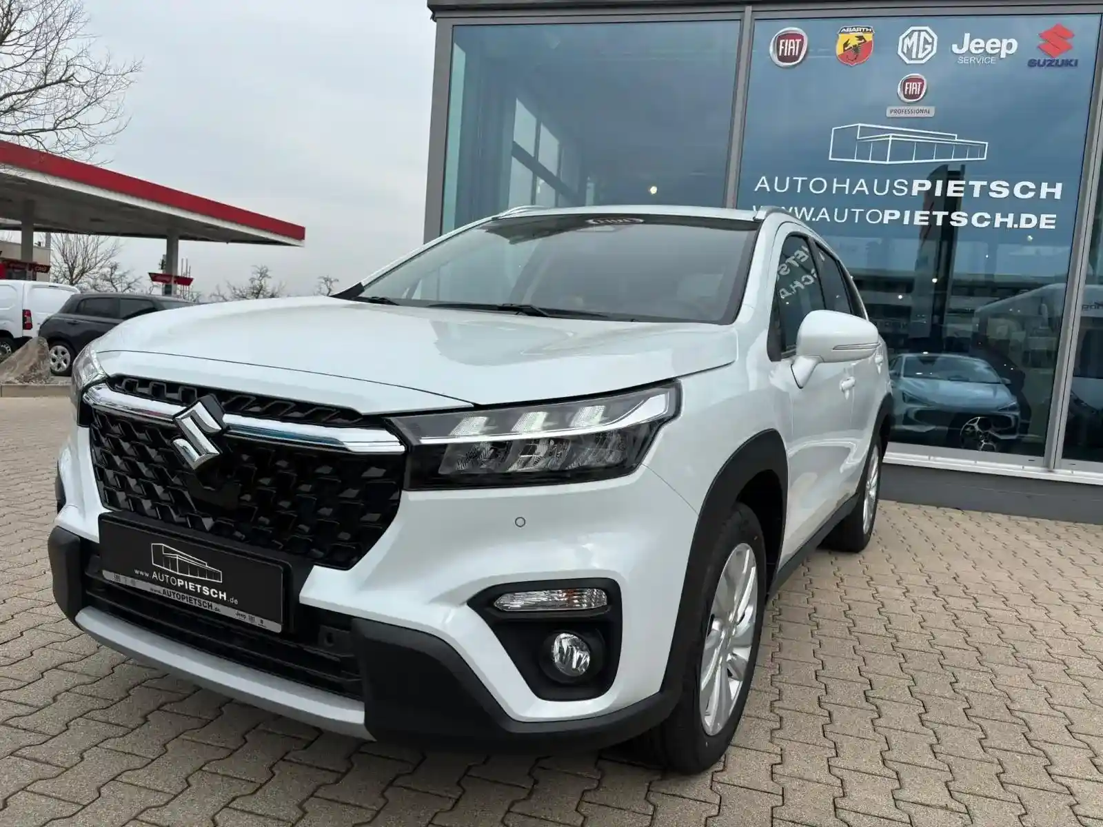 Suzuki (SX4) S-Cross