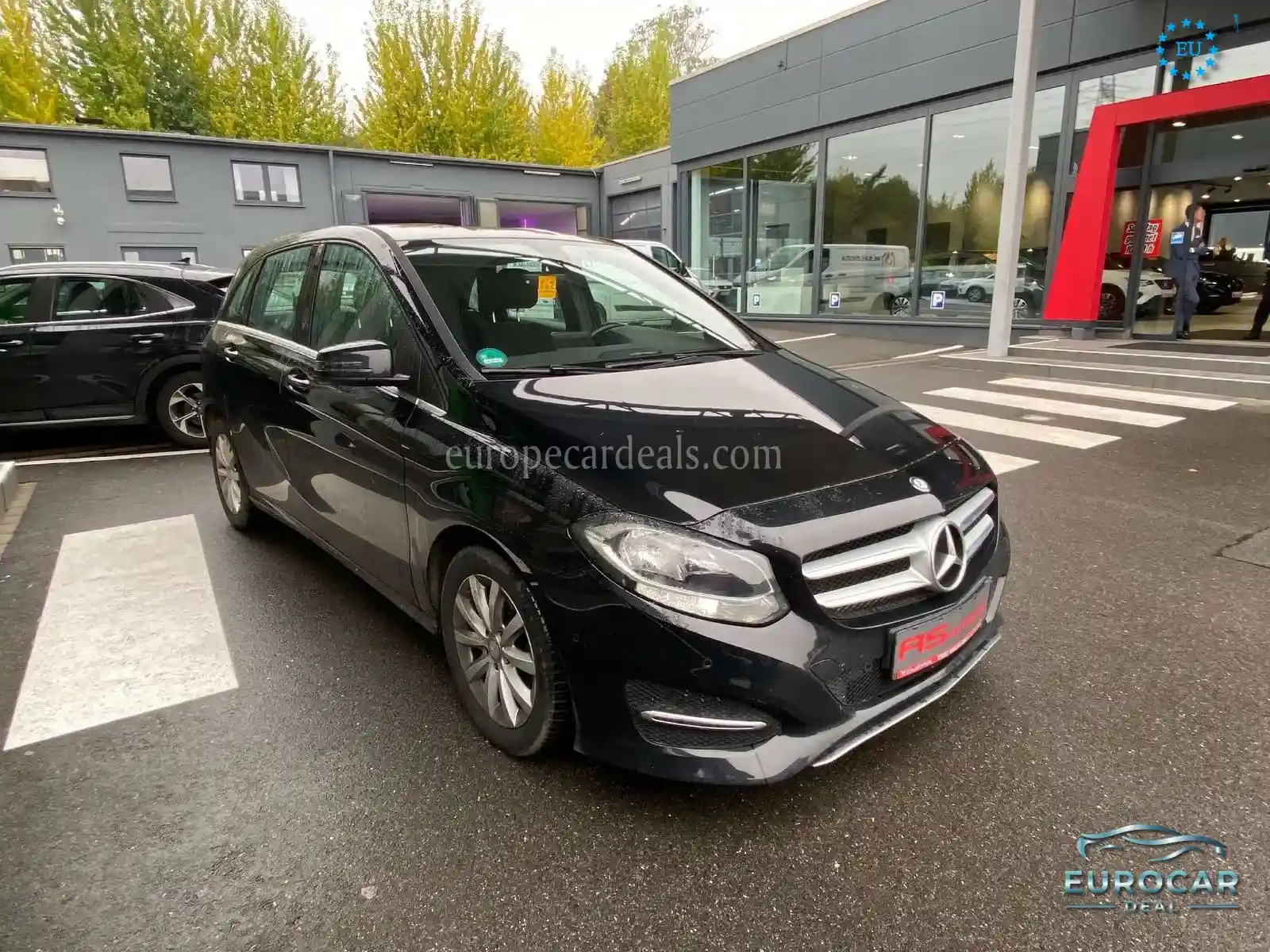 Mercedes-Benz B 180