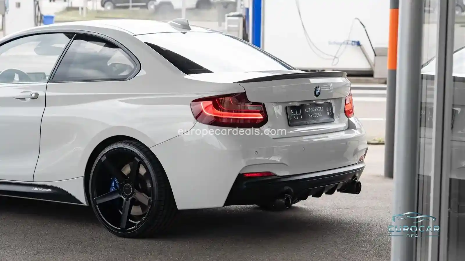 BMW M235