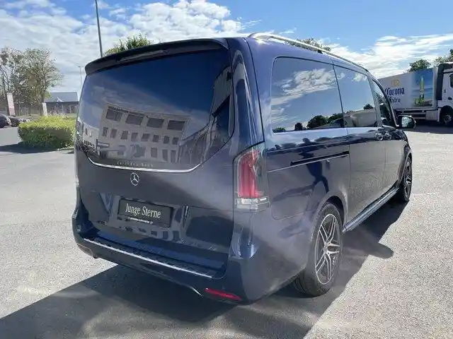 Mercedes-Benz V 250