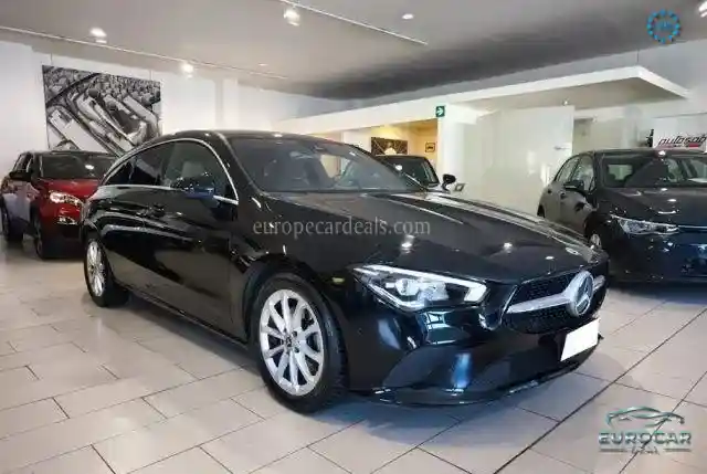 Mercedes-Benz CLA 180 Shooting Brake