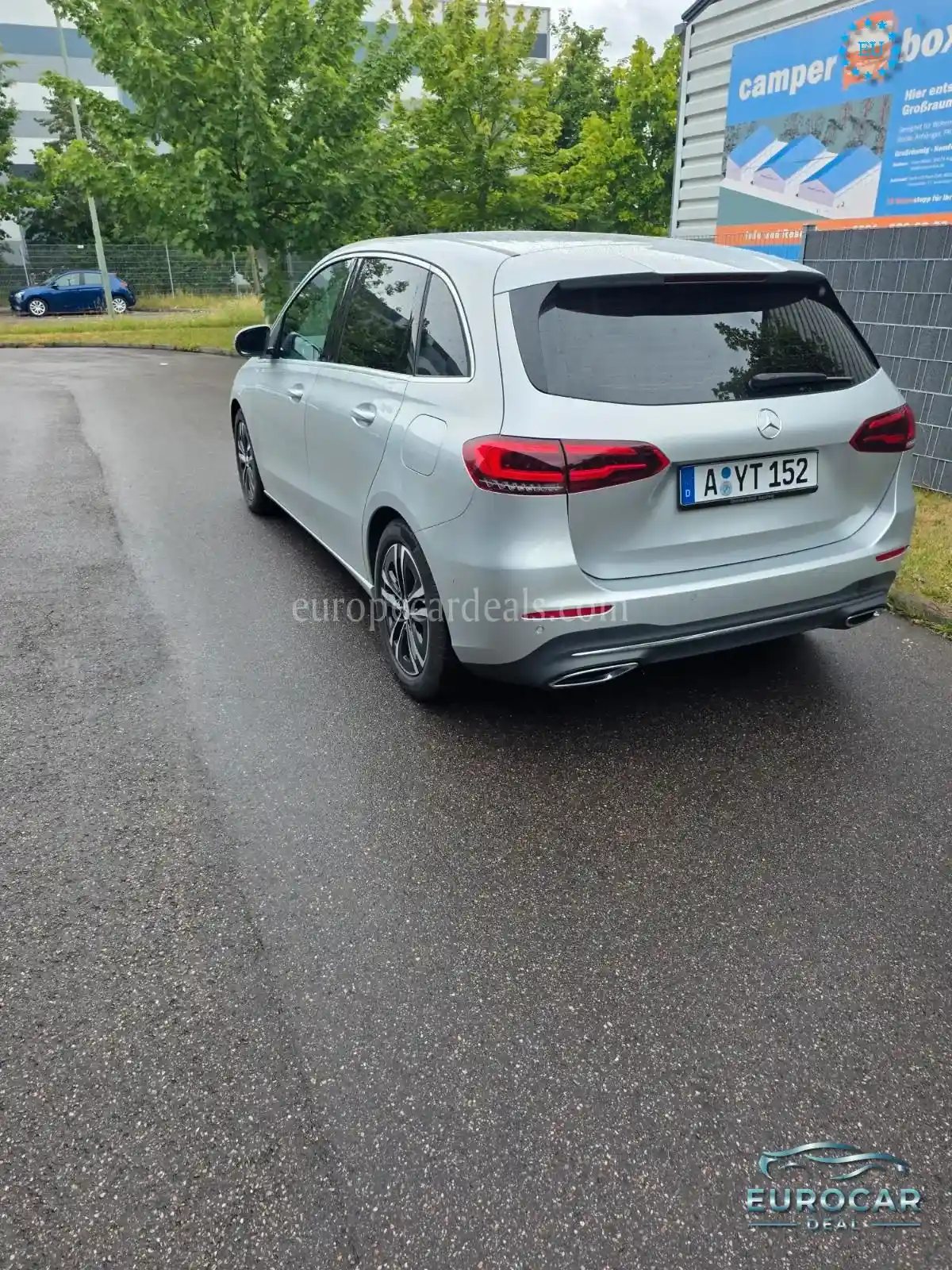 Mercedes-Benz B 220