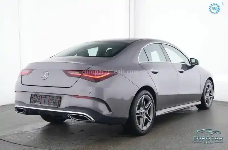Mercedes-Benz CLA 200