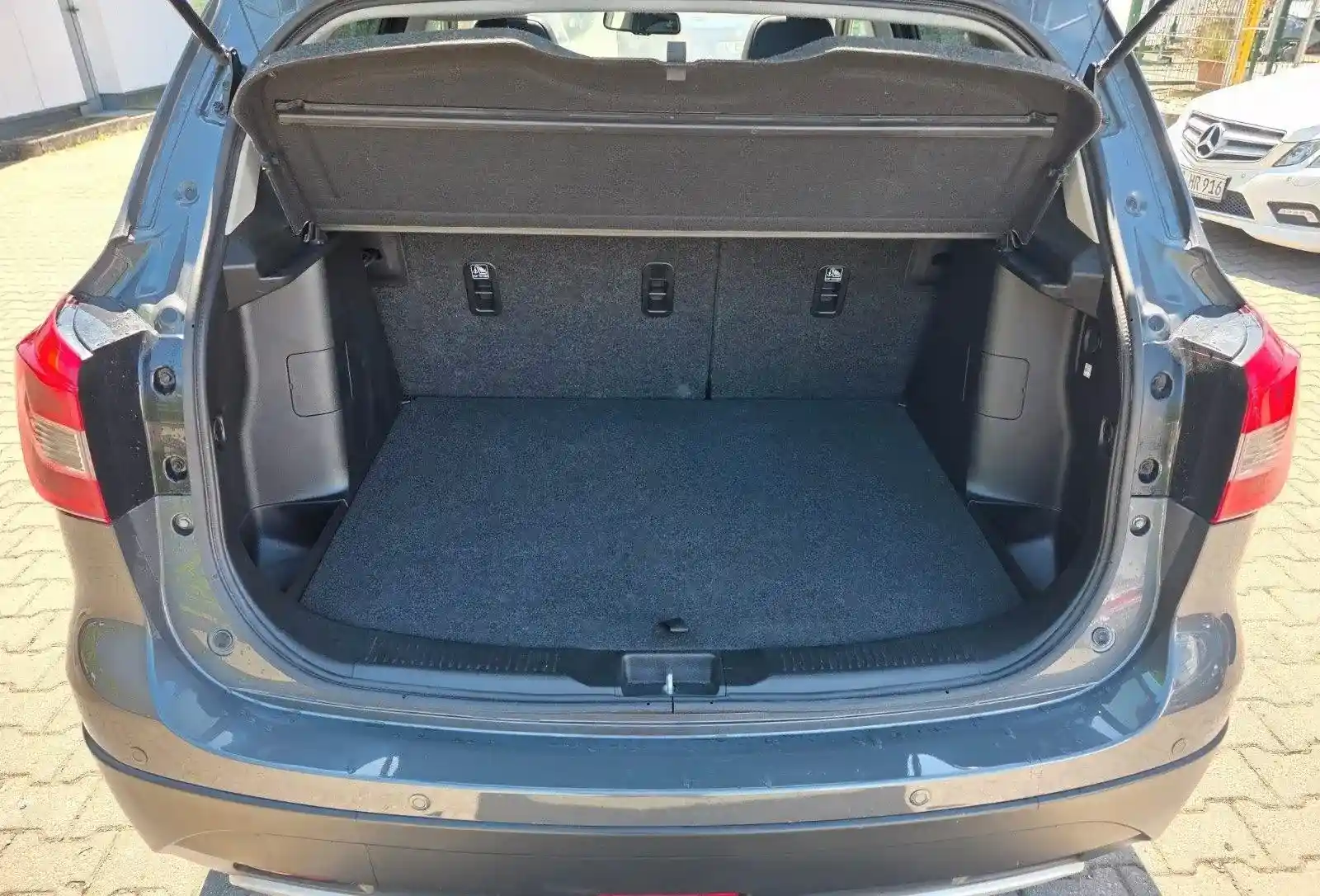 Suzuki (SX4) S-Cross