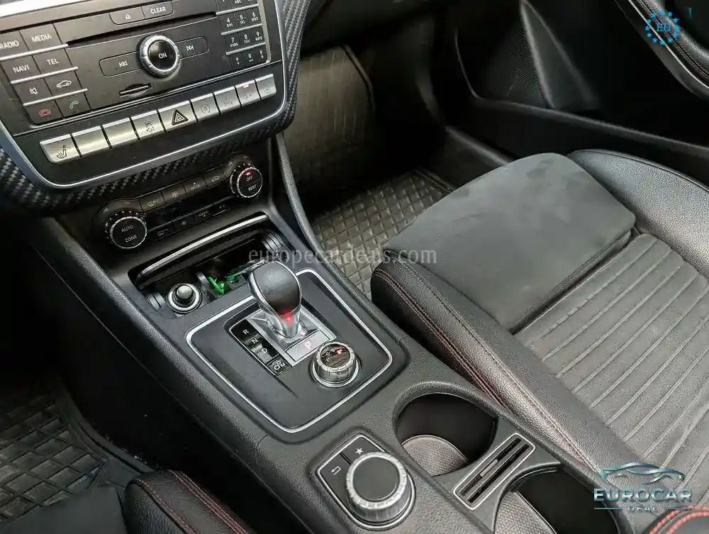Mercedes-Benz A 45 AMG