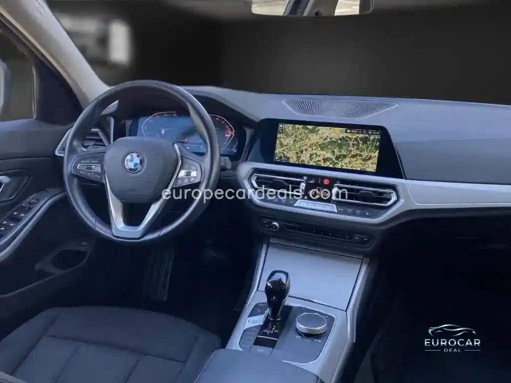 BMW 320