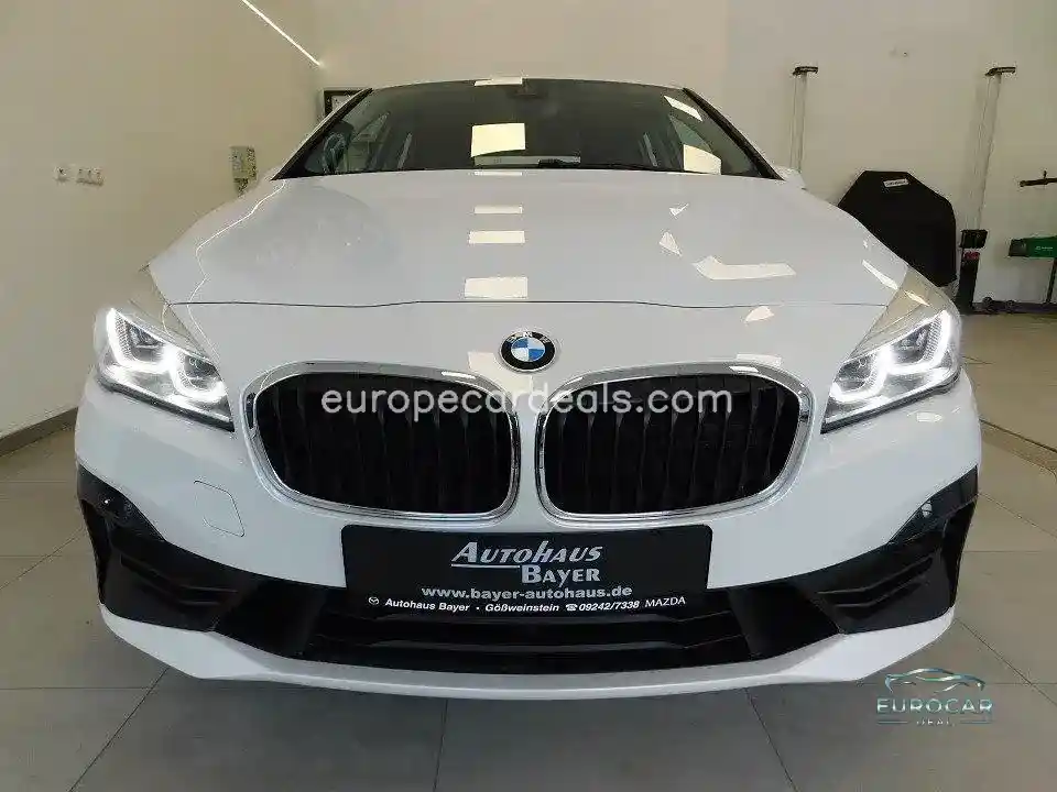 BMW 218