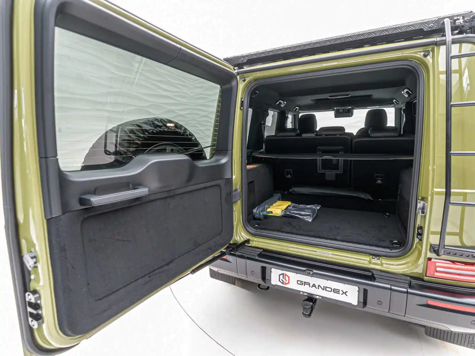 Mercedes-Benz G 500