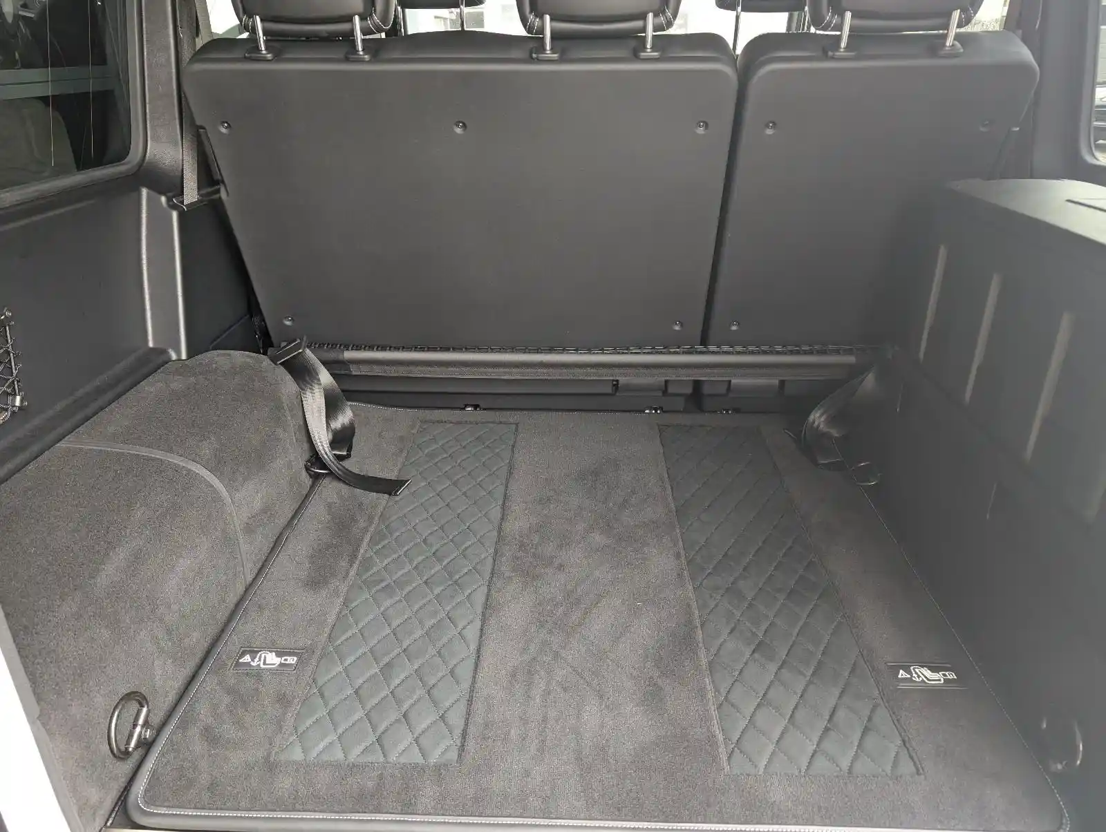 Mercedes-Benz G 500