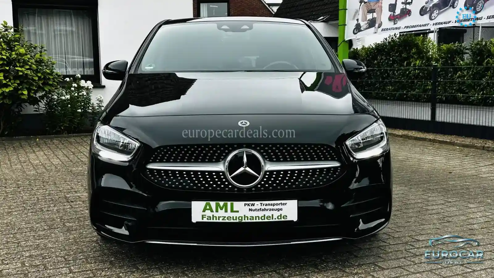 Mercedes-Benz B 180