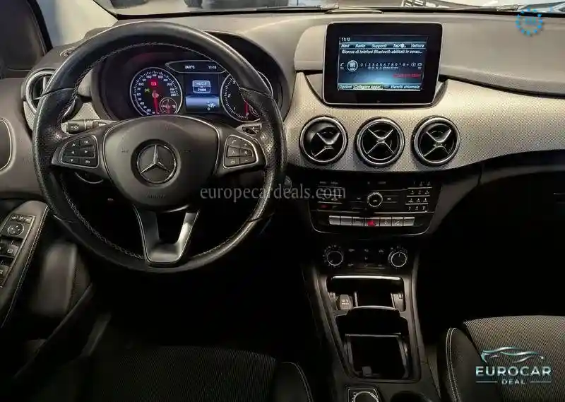 Mercedes-Benz B 200
