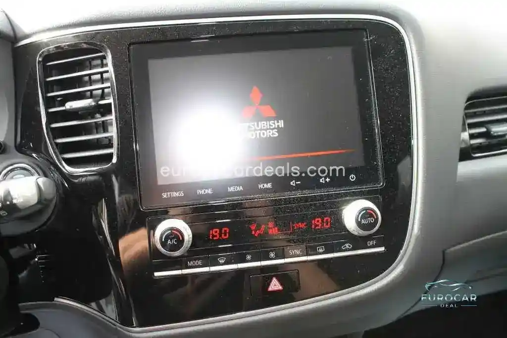 Mitsubishi Plug-in Hybrid Outlander