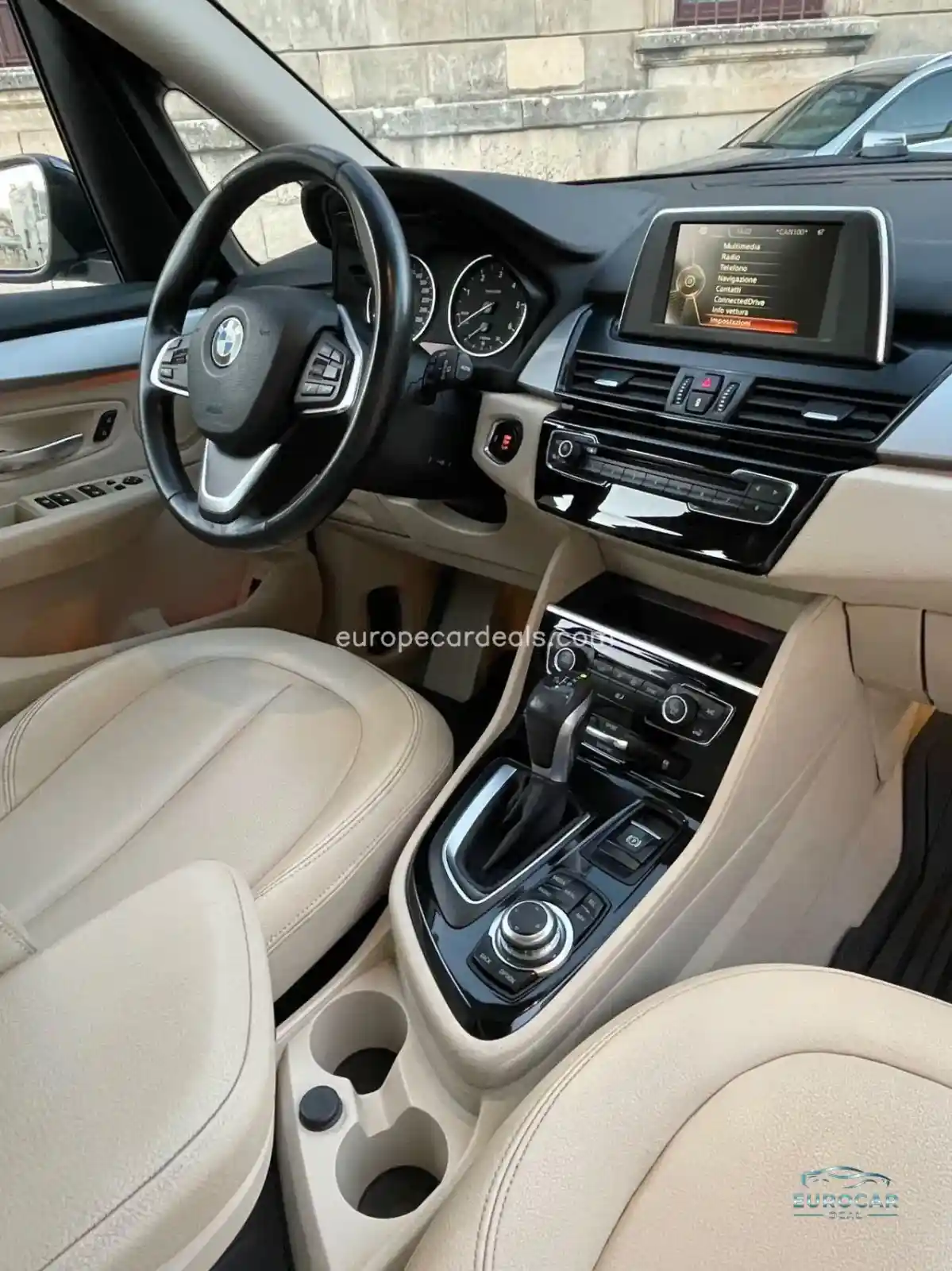 BMW 218