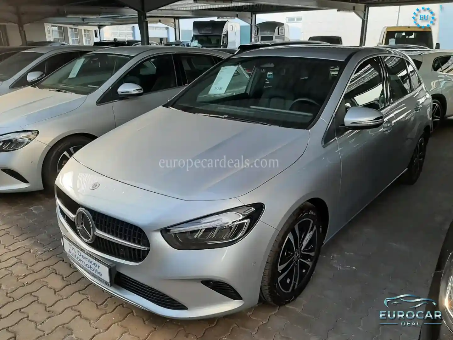 Mercedes-Benz B 180