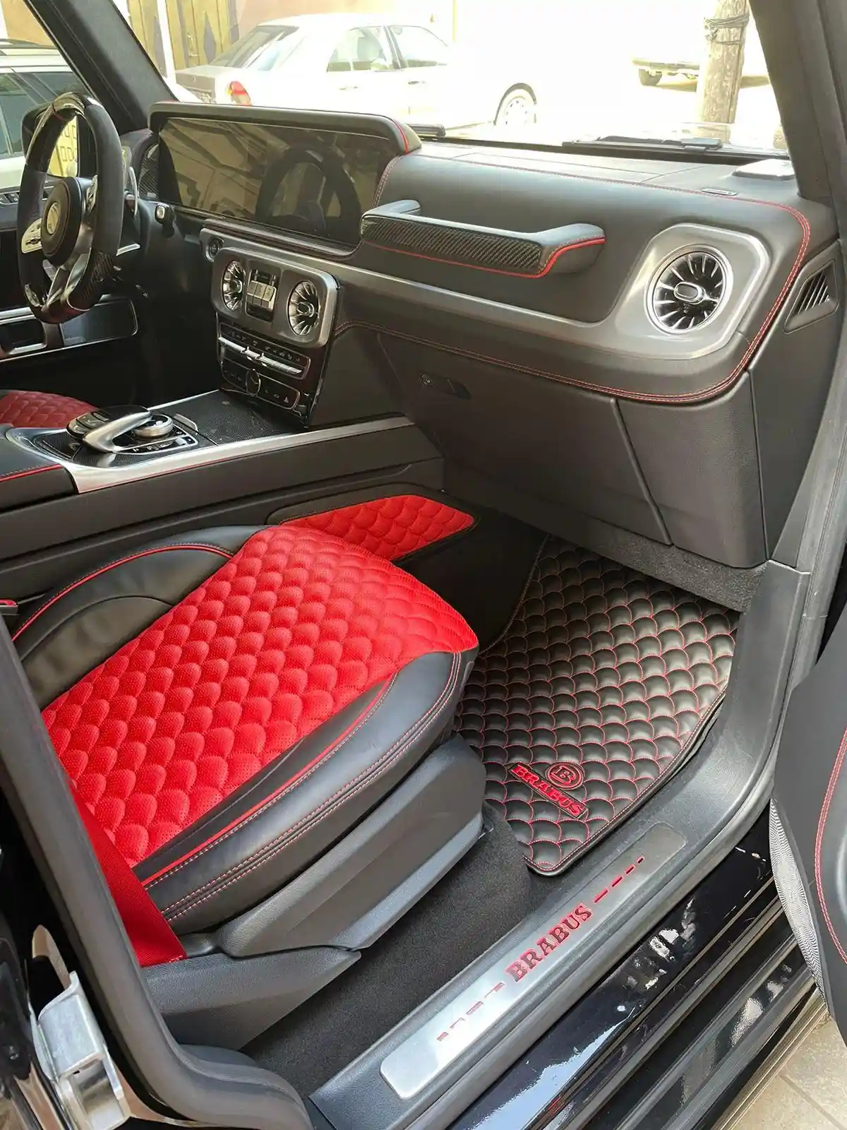 Mercedes-Benz G 500
