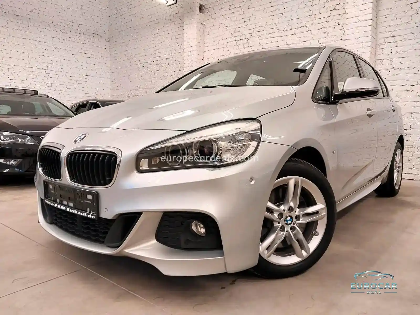 BMW 225