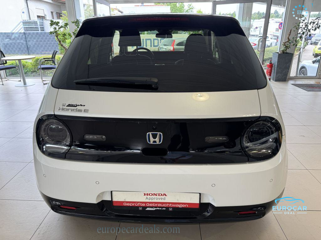 Honda e