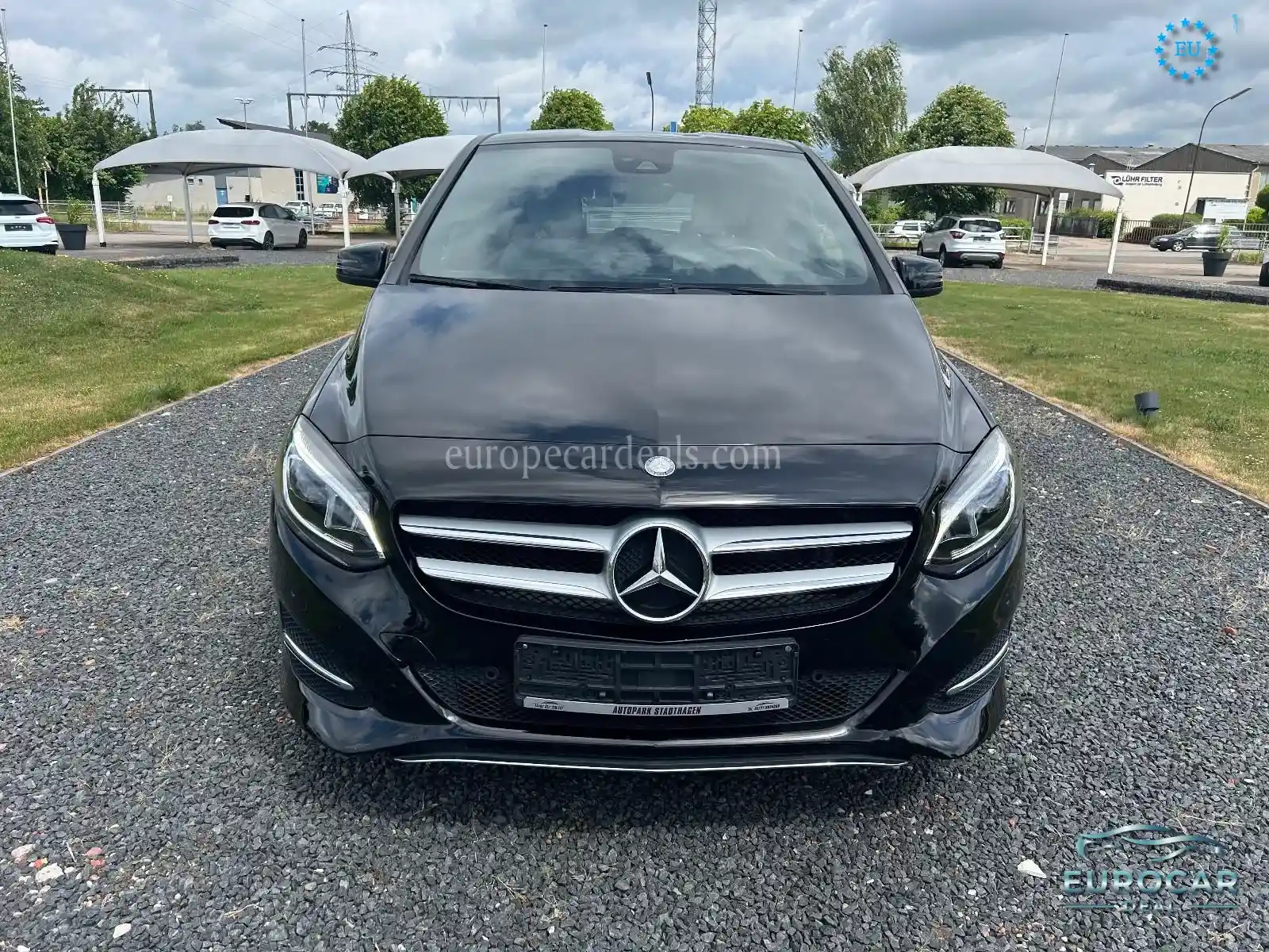 Mercedes-Benz B 180