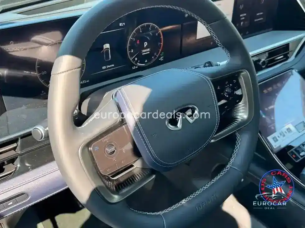 Infiniti QX80