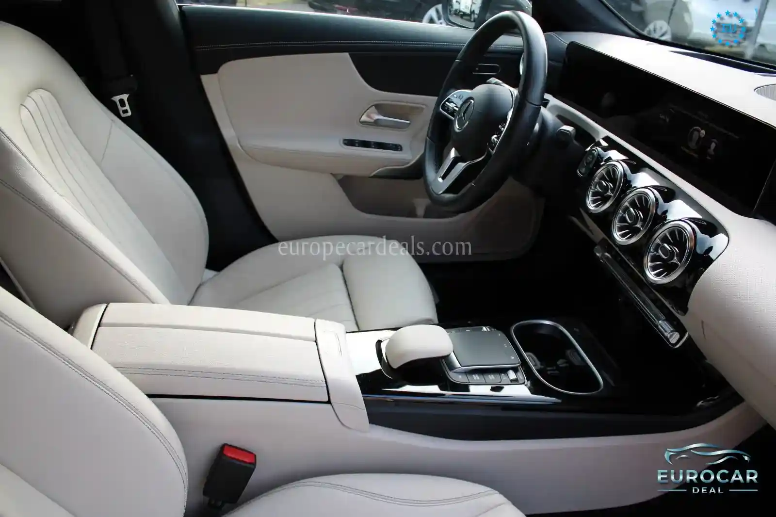 Mercedes-Benz CLA 220