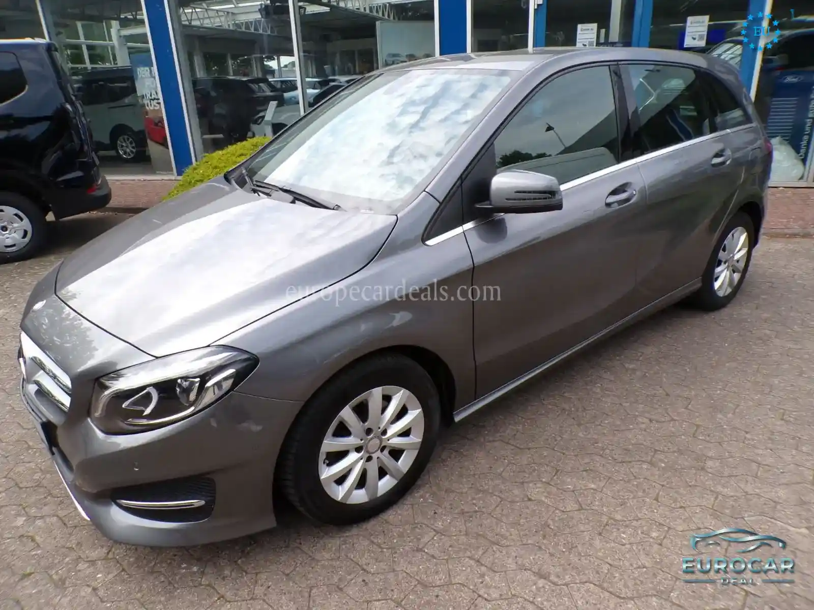 Mercedes-Benz B 200