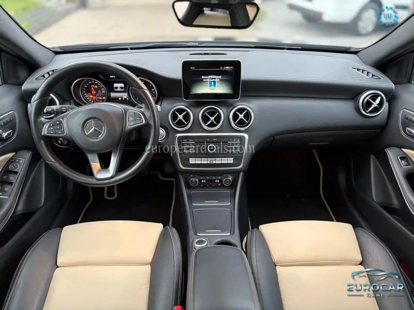 Mercedes-Benz A 220