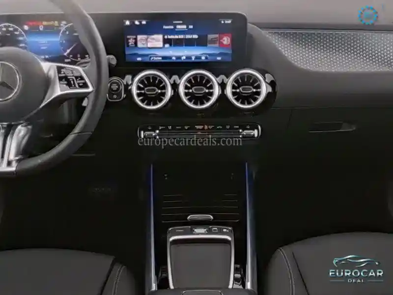 Mercedes-Benz B 220