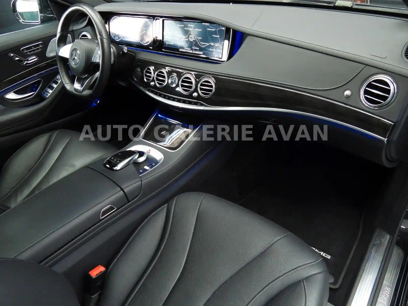 Mercedes-Benz S 500