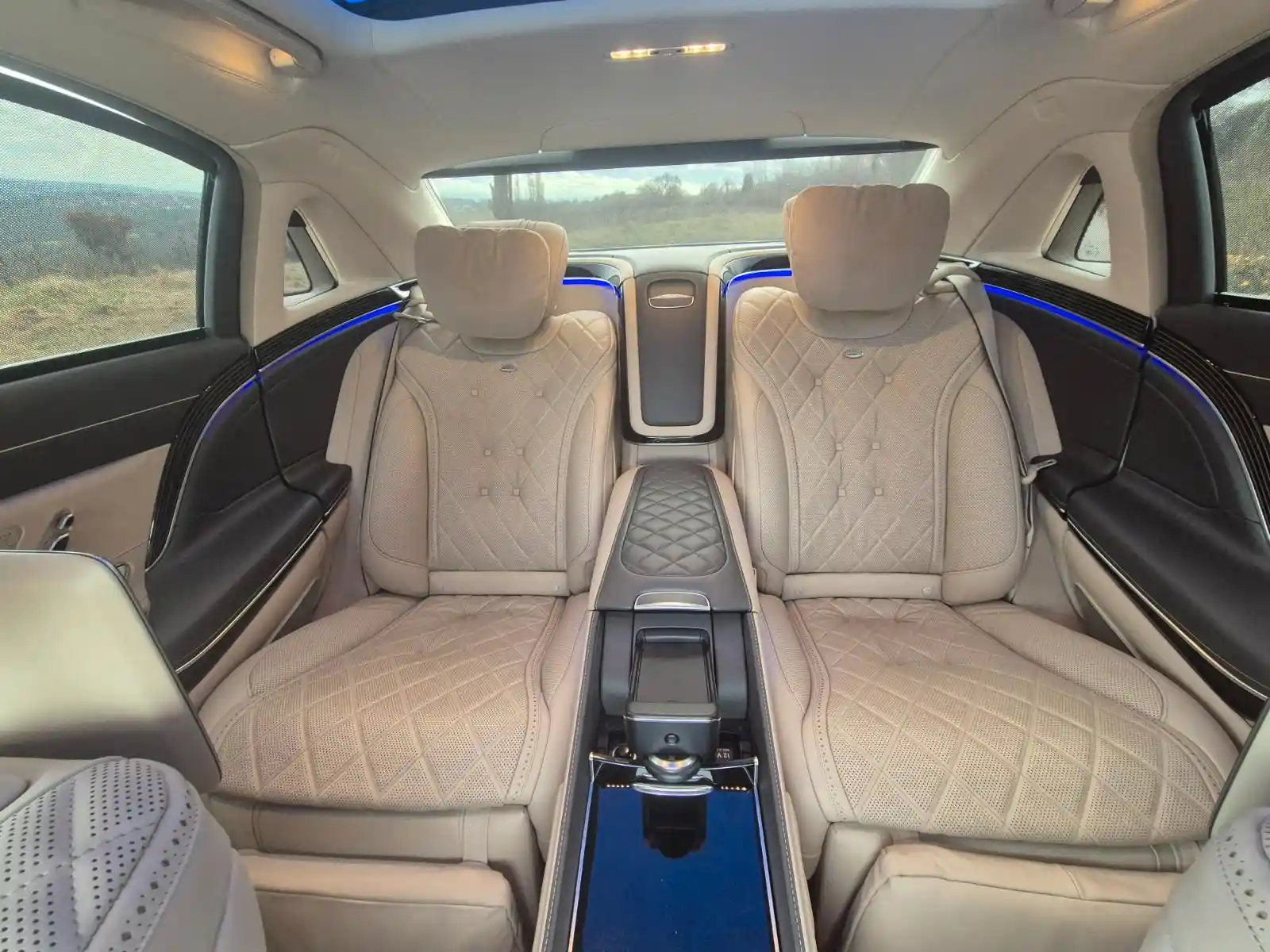 Mercedes-Benz S 560