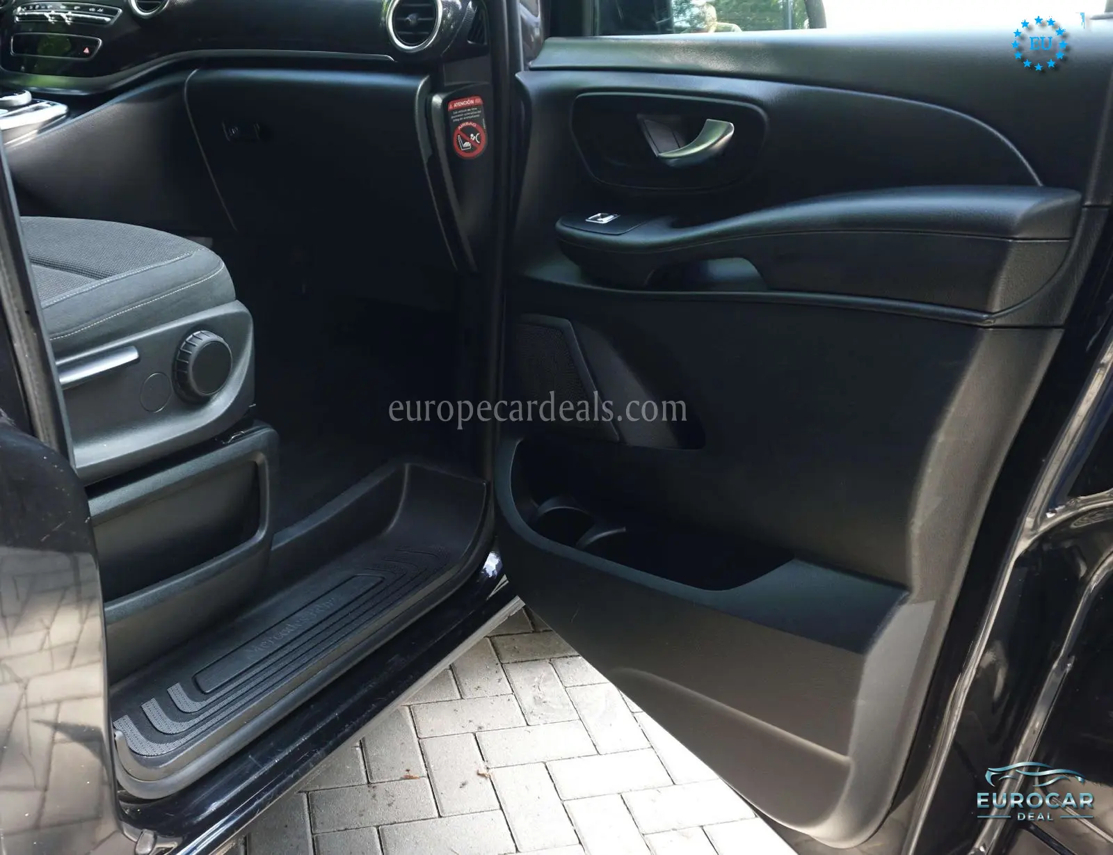 Mercedes-Benz V 220