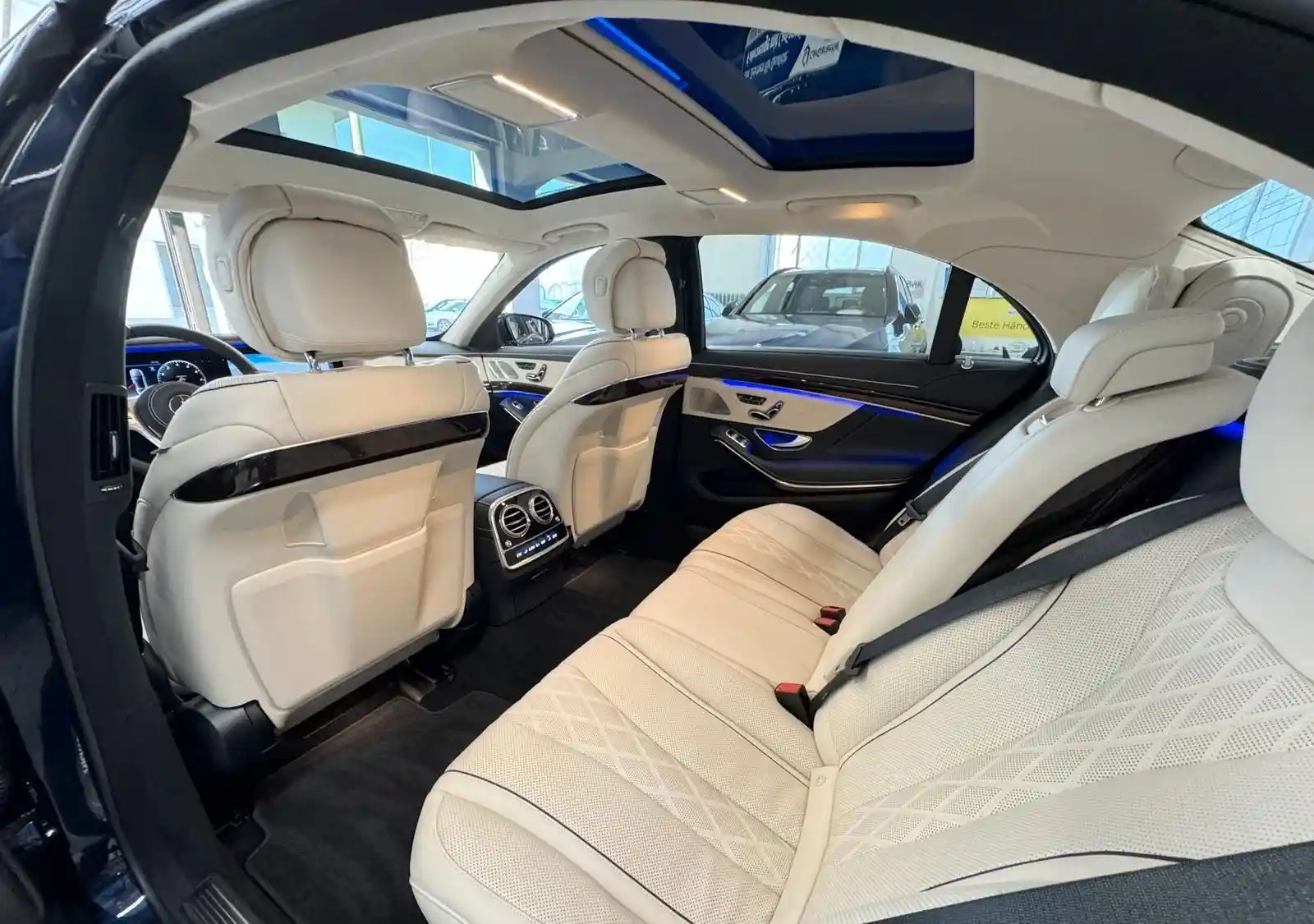 Mercedes-Benz S 560