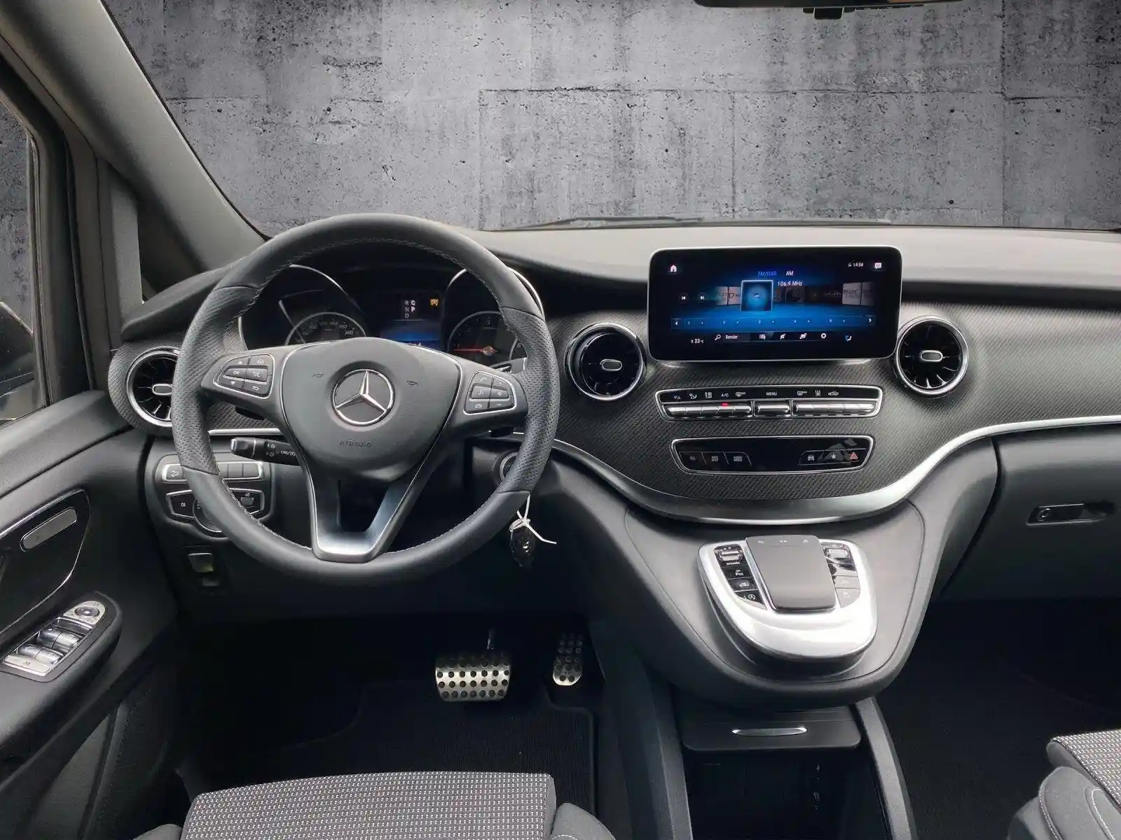Mercedes-Benz V 250