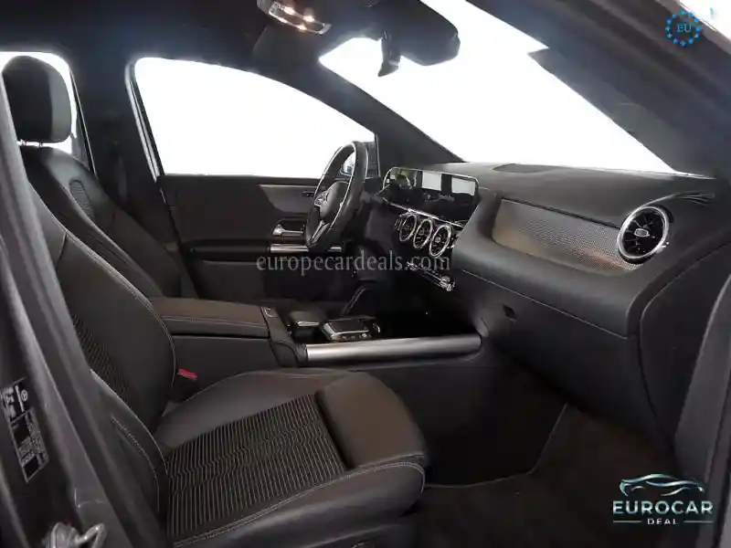 Mercedes-Benz B 220