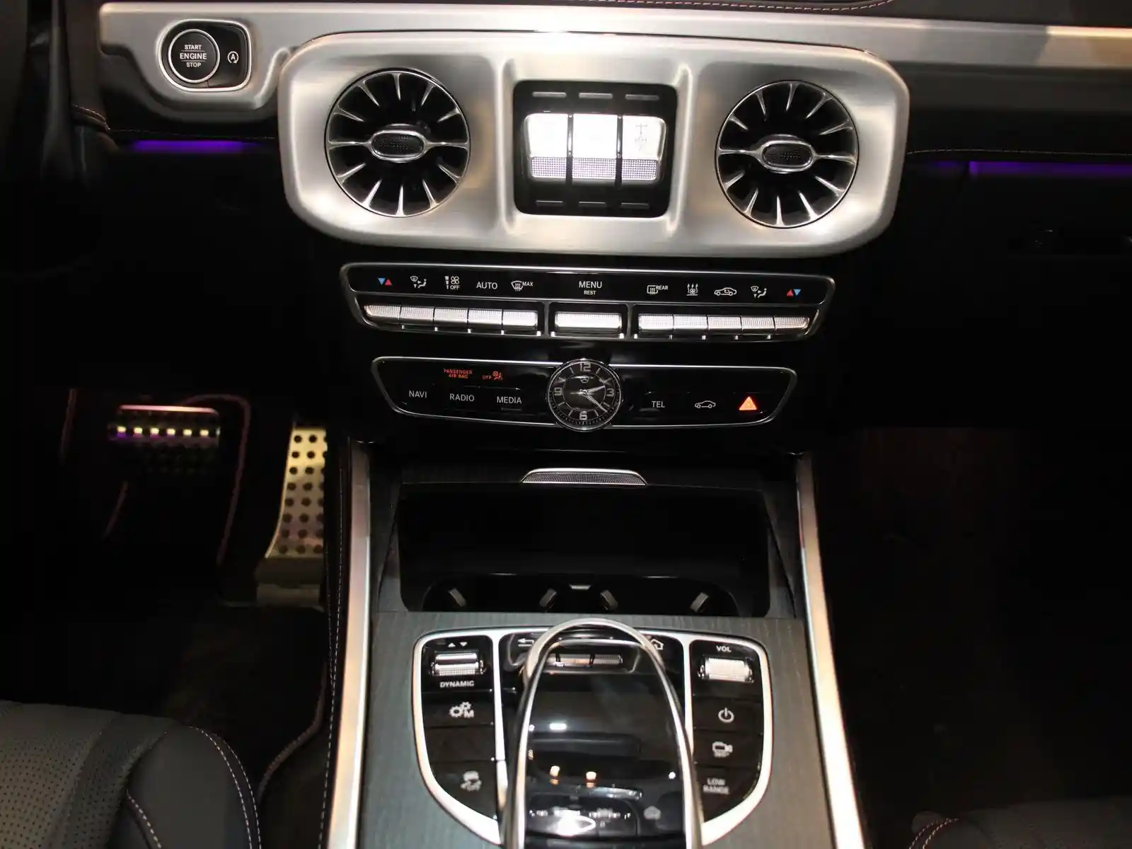 Mercedes-Benz G 500