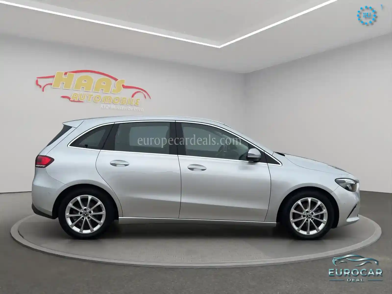 Mercedes-Benz B 180