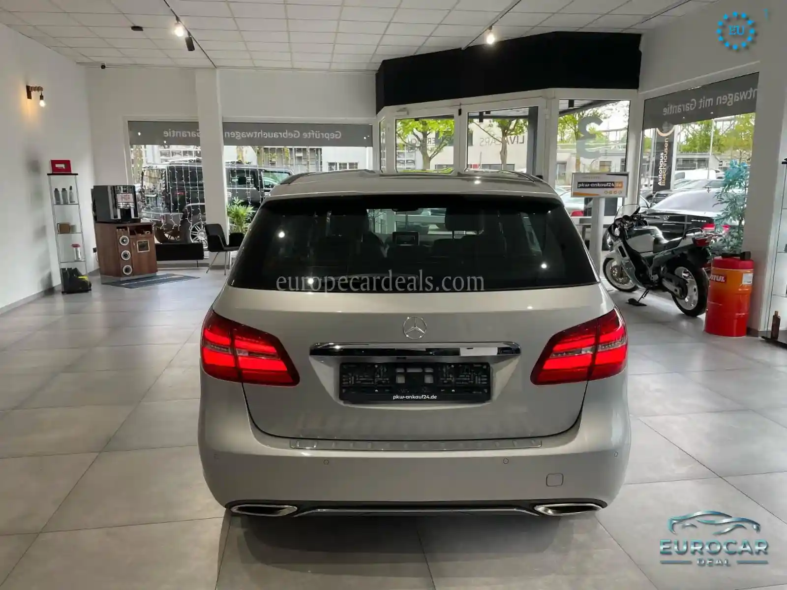 Mercedes-Benz B 220