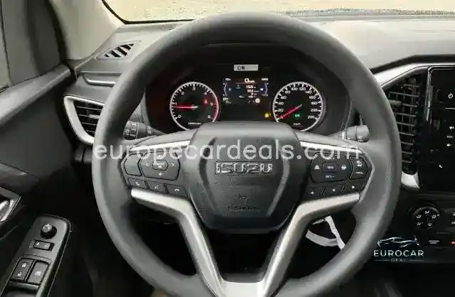 Double Cab 4WD LS Allrad SHZ Totwinkelassi
